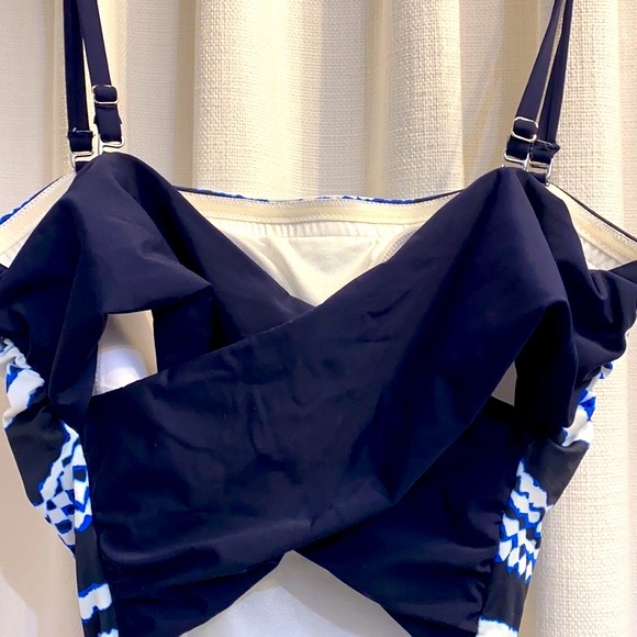 NWOT Women’s Talbots Nylon and Spandex One Piece Bathing Suit Size 12 Tall - Picture 6 of 10